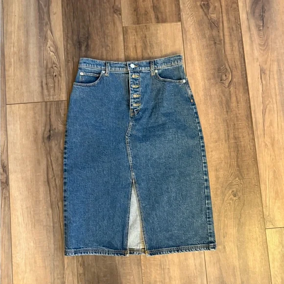 Banana Republic midi denim skirt - Picture 1 of 3